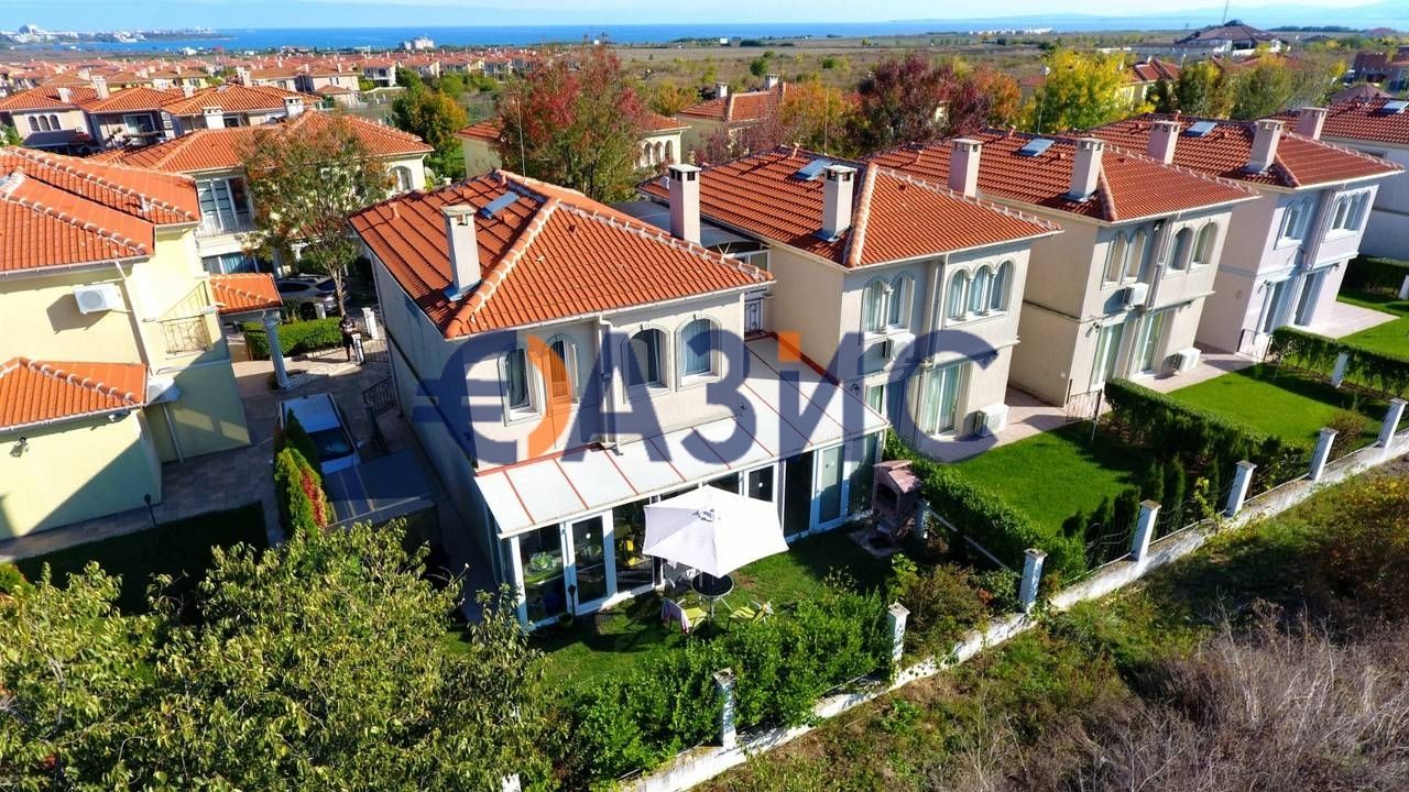 Haus in Pomorie, Bulgarien, 140 m² - Foto 1