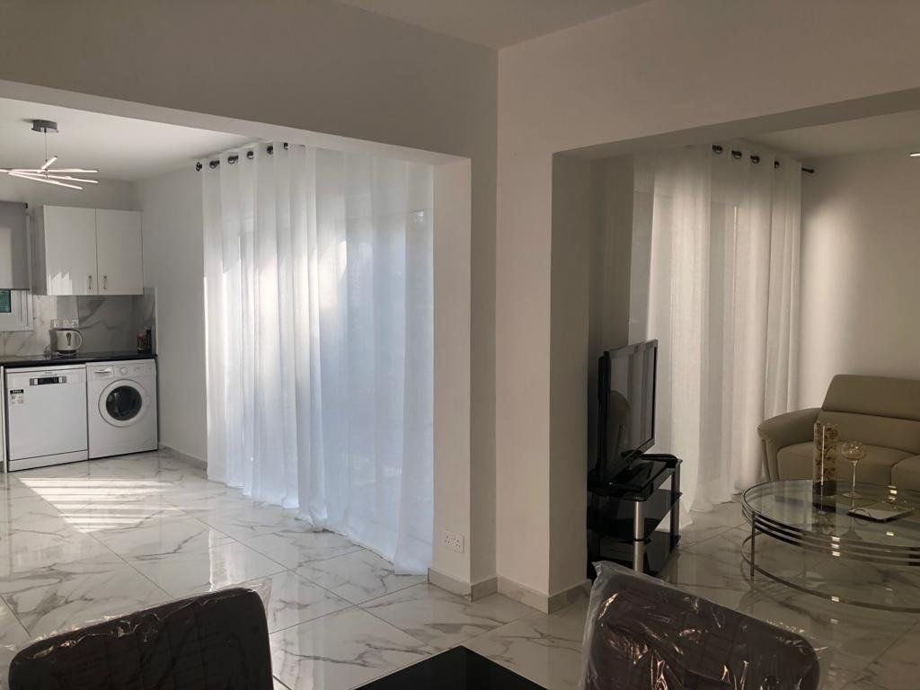 Casa en Agios Tychon, Chipre - imagen 1