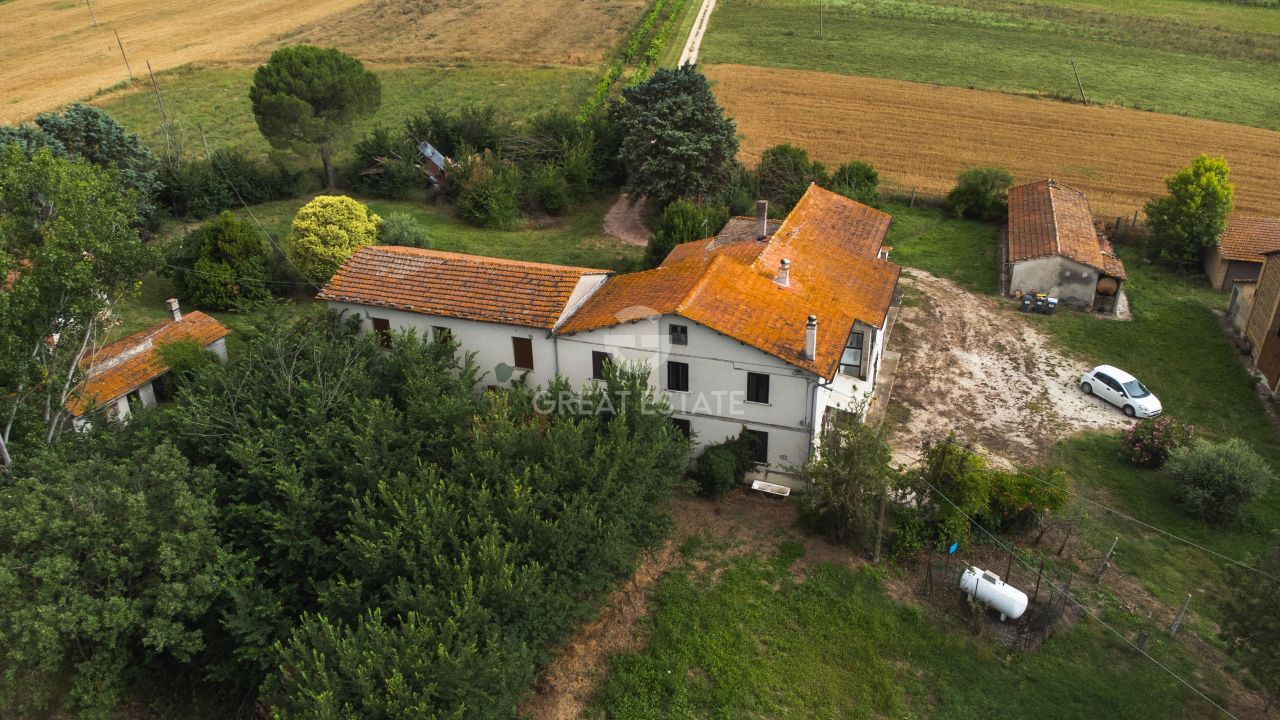 Maison à Montefalco, Italie, 514 m² - image 4
