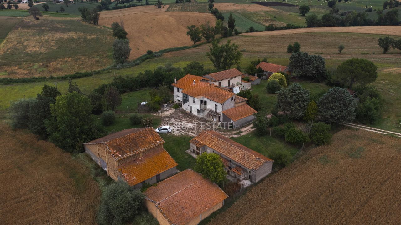 Maison à Montefalco, Italie, 514 m² - image 6