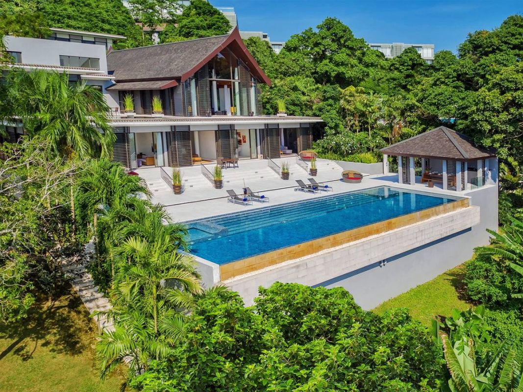 Casa en Phuket, Tailandia, 2 100 m² - imagen 1