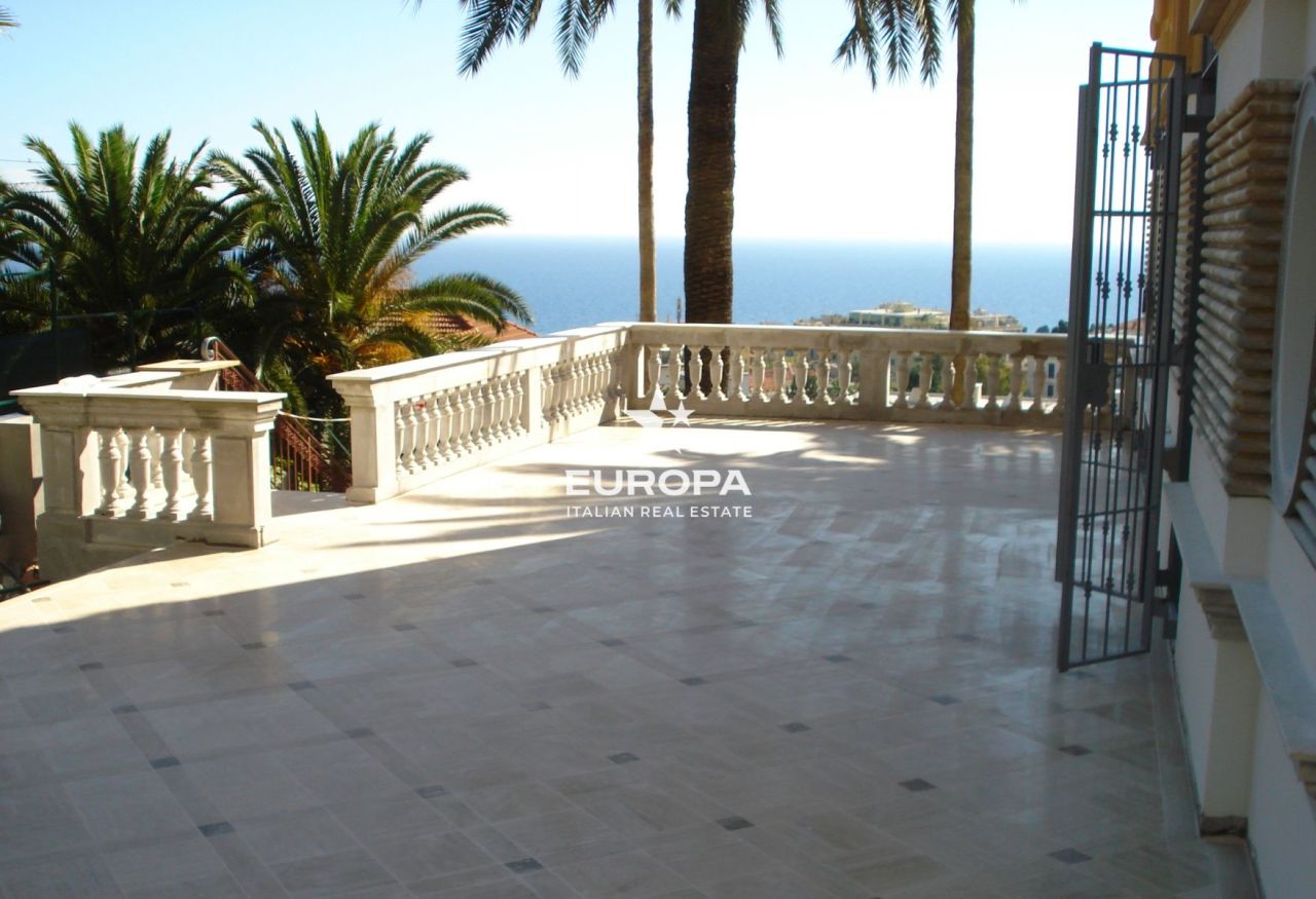 Villa in San Remo, Italy, 629 m² - picture 1