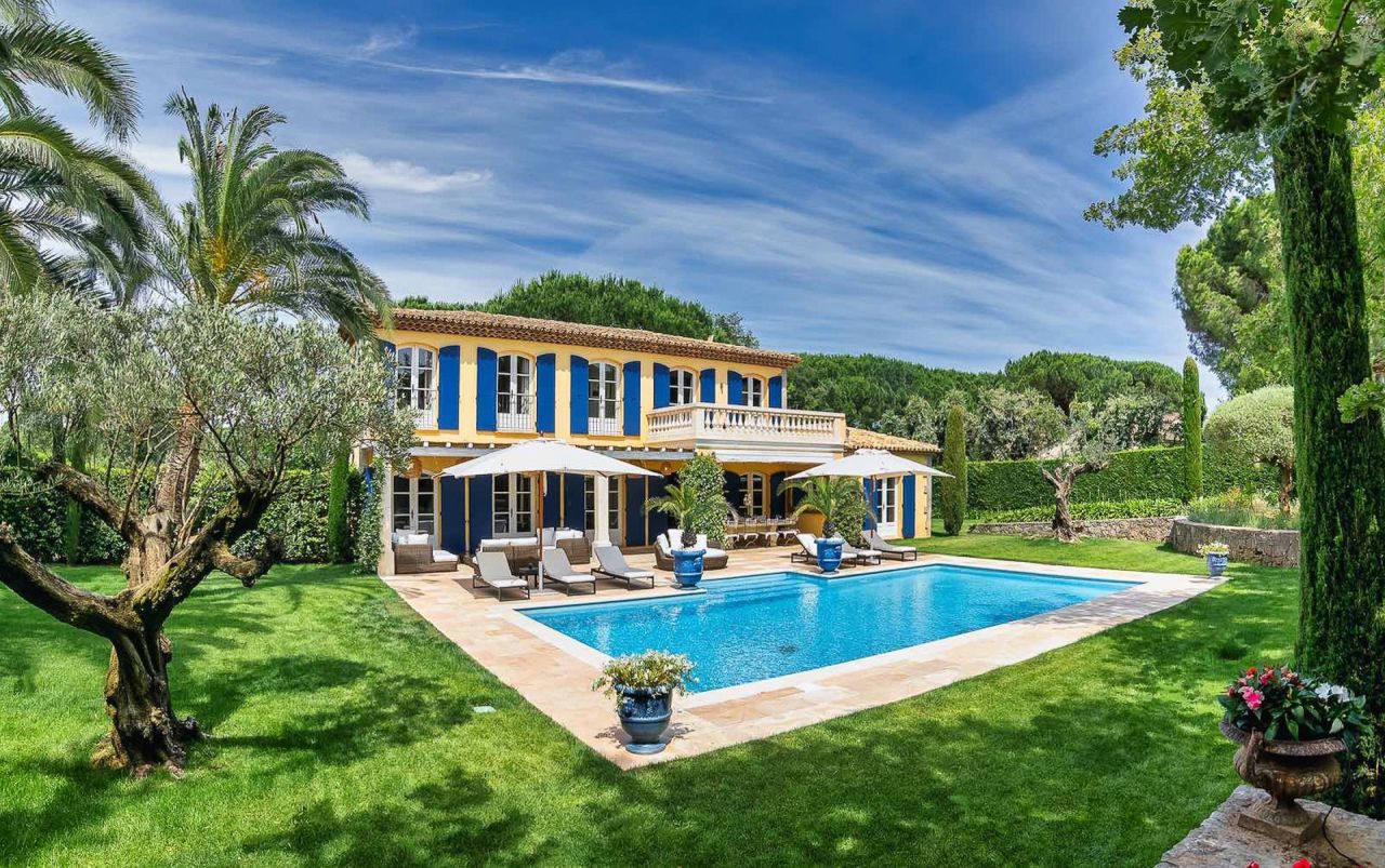 Villa en Saint-Tropez, Francia, 400 m² - imagen 1