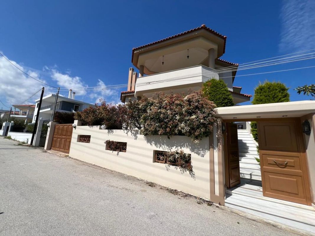 House in Peloponnese, Greece, 285 m² - picture 1