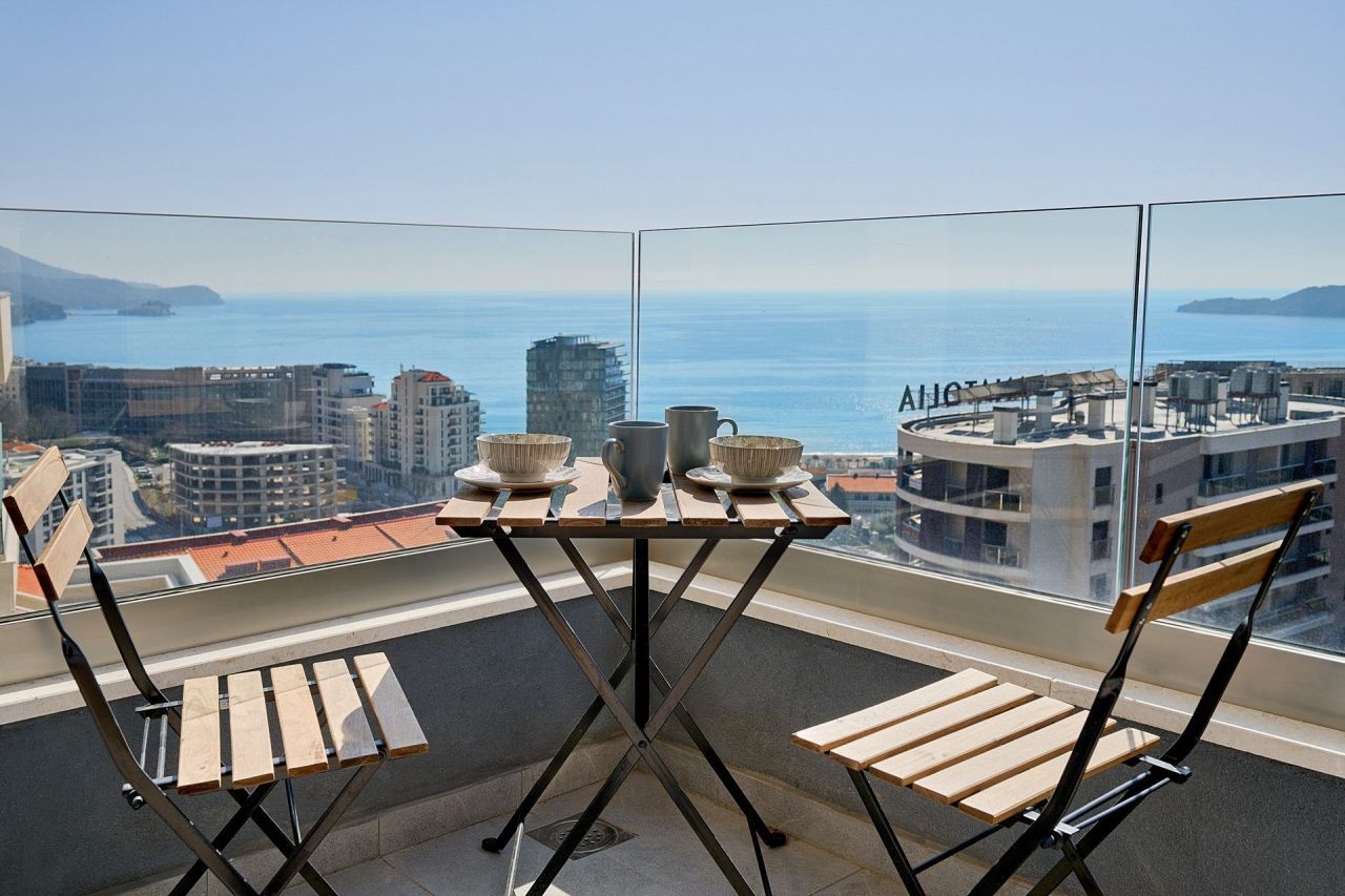 Flat in Budva, Montenegro, 62 m² - picture 1