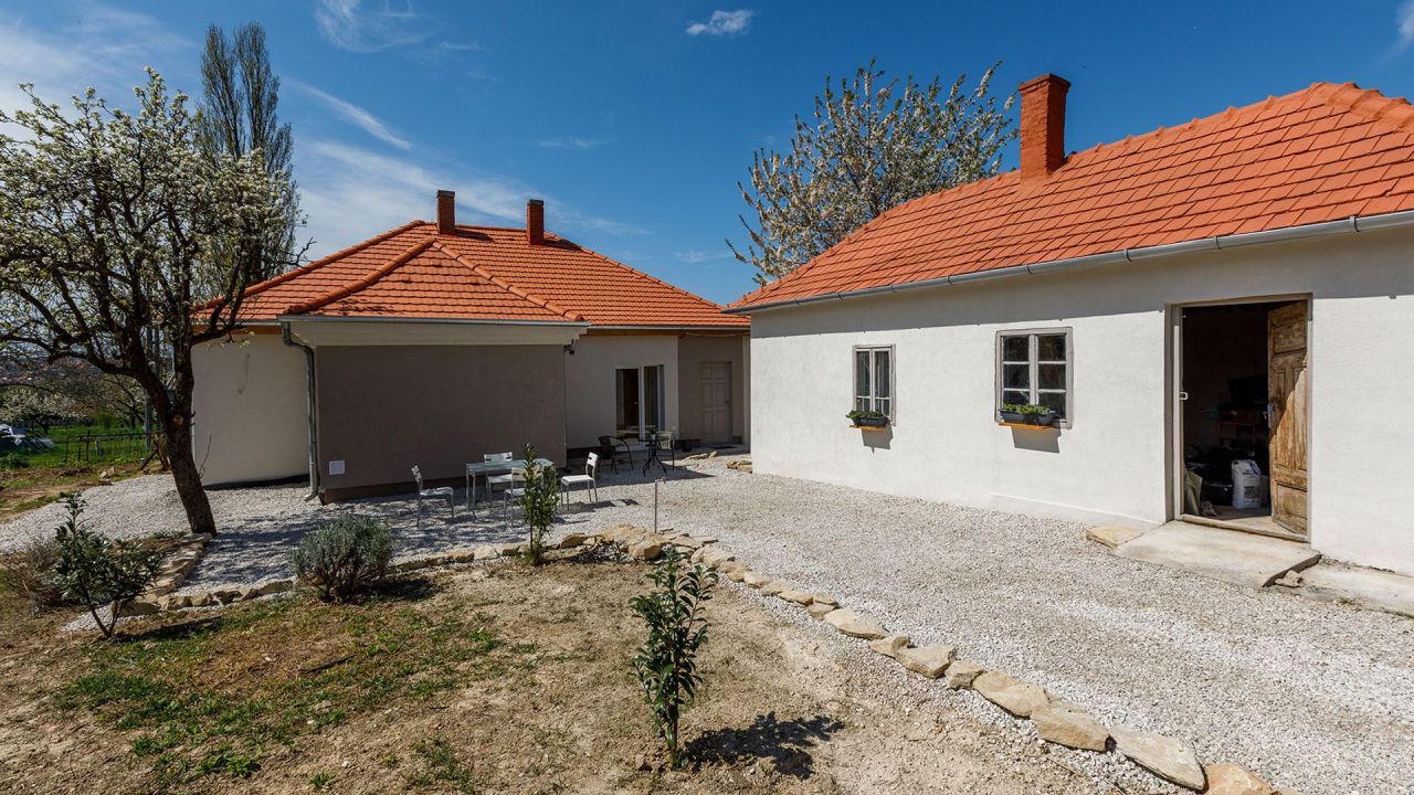 Maison à Keszthely, Hongrie, 150 m² - image 1