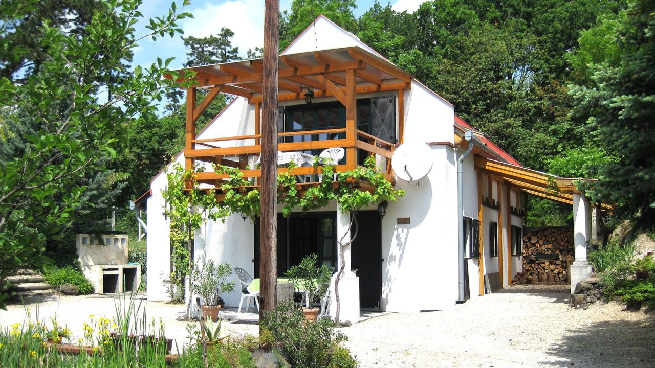 Maison à Hévíz, Hongrie, 80 m² - image 1