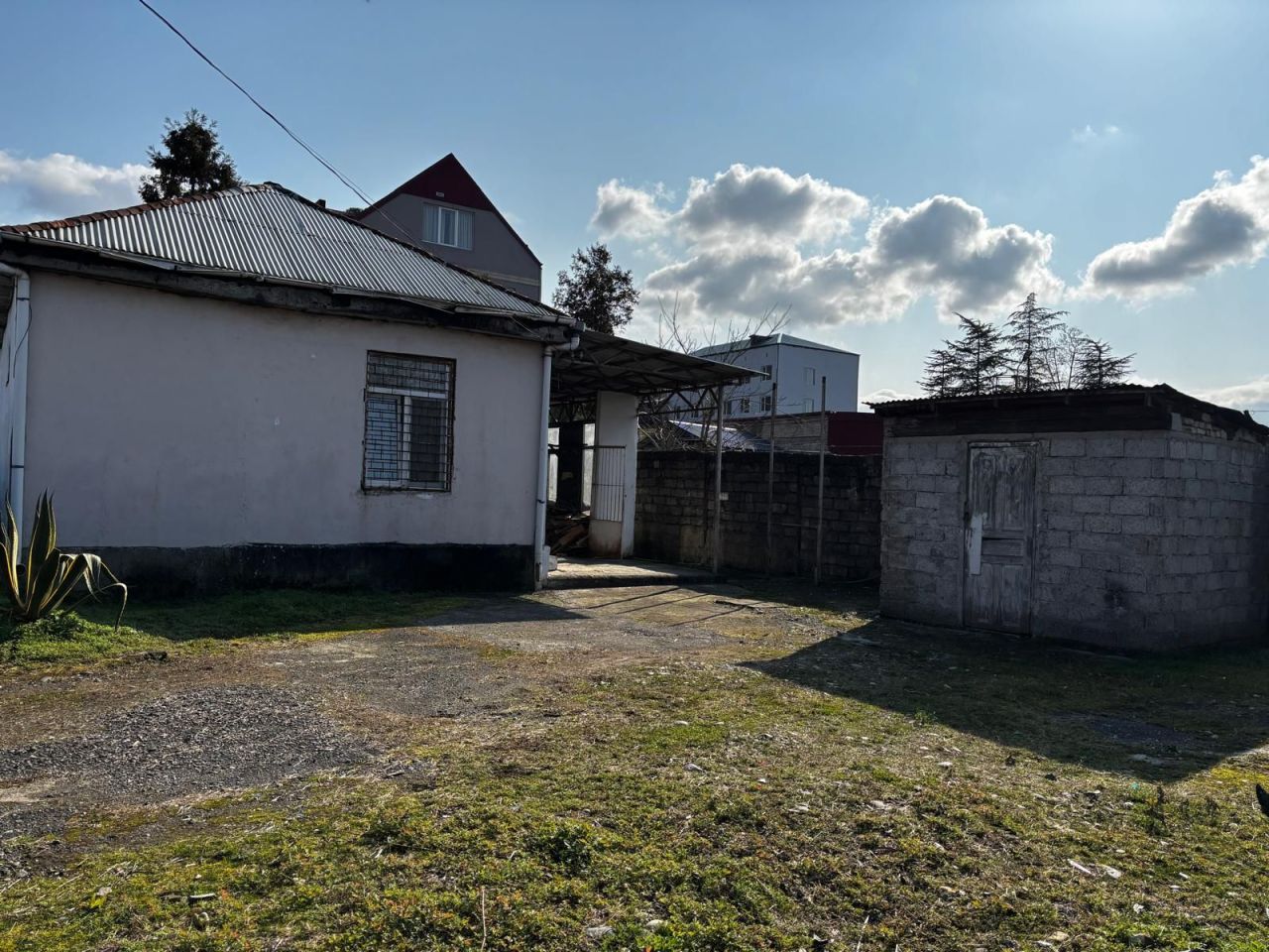 Maison à Batoumi, Géorgie, 69 m² - image 1