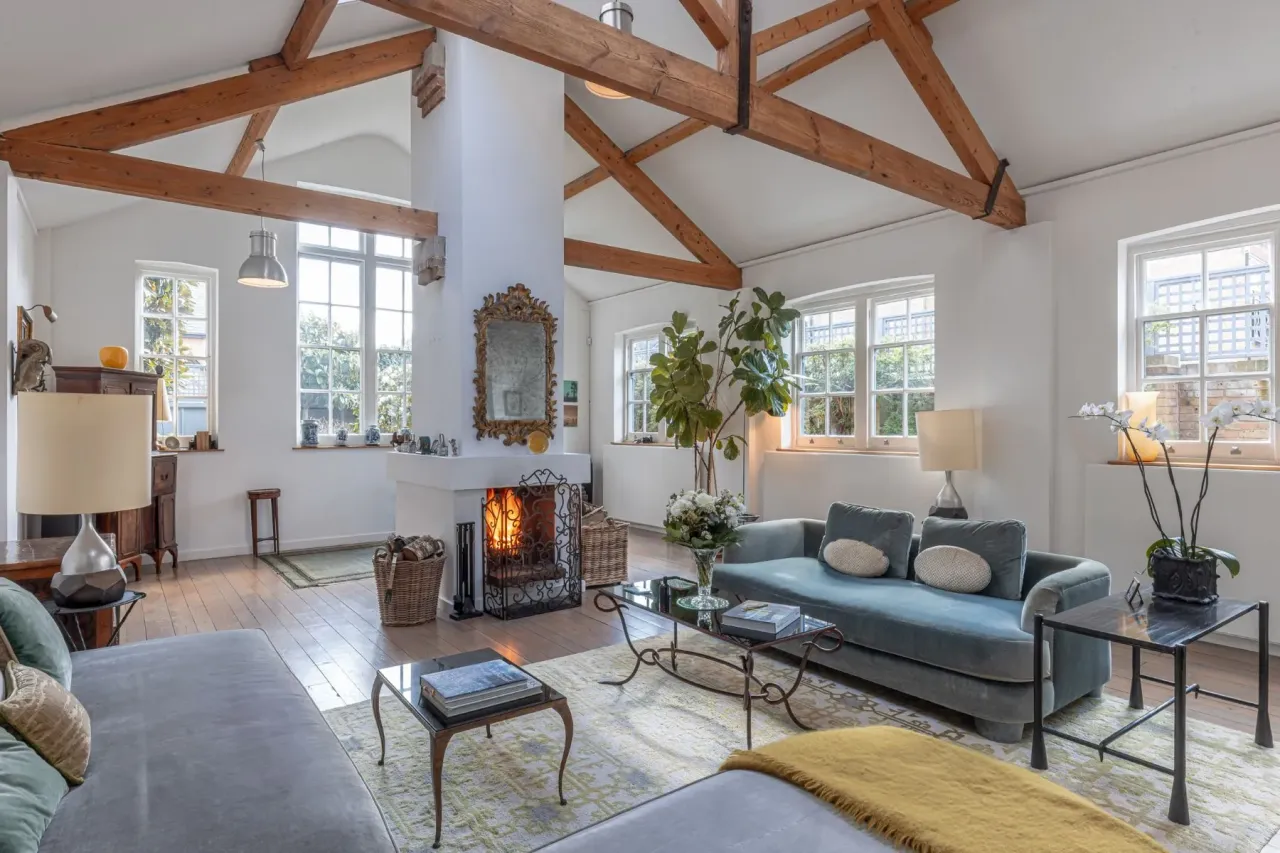 House in London, United Kingdom, 239 m² - picture 4