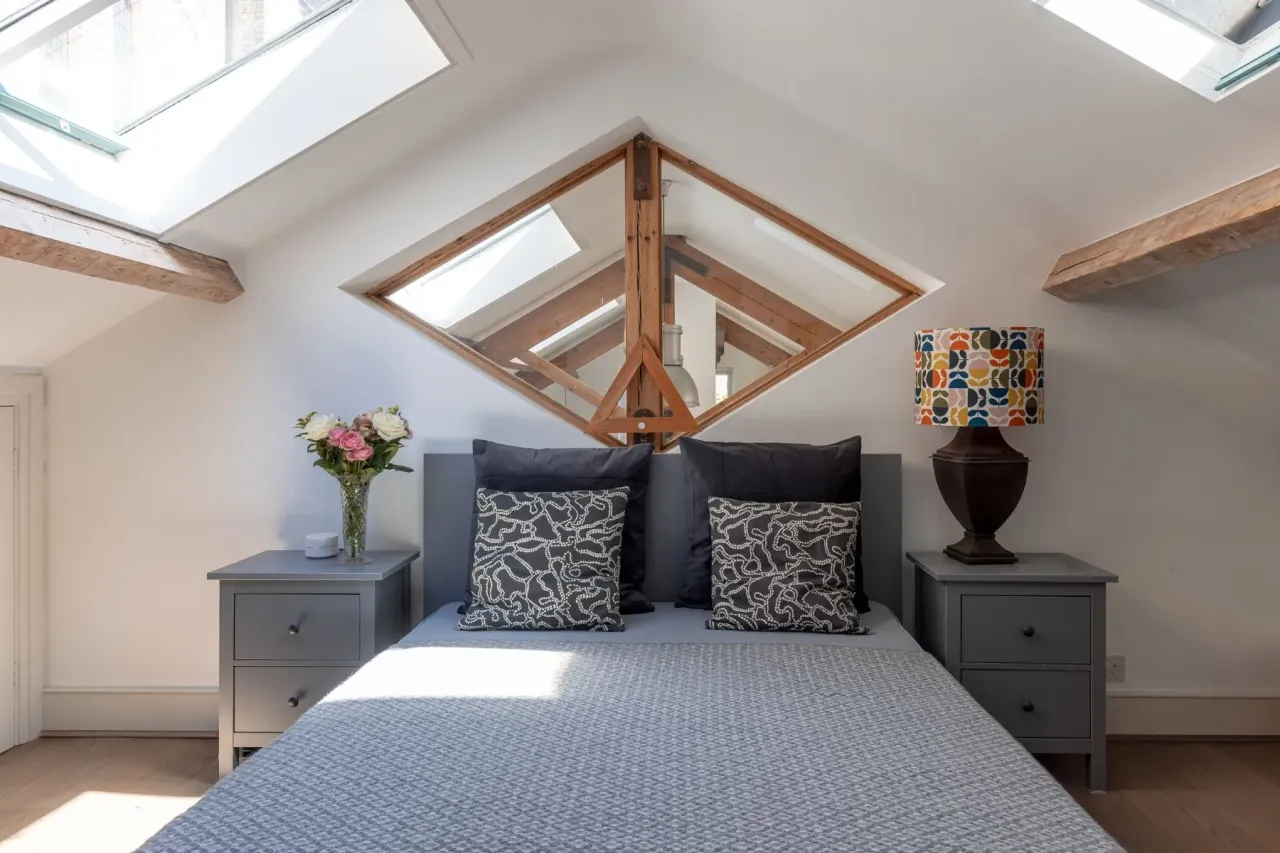 House in London, United Kingdom, 239 m² - picture 14