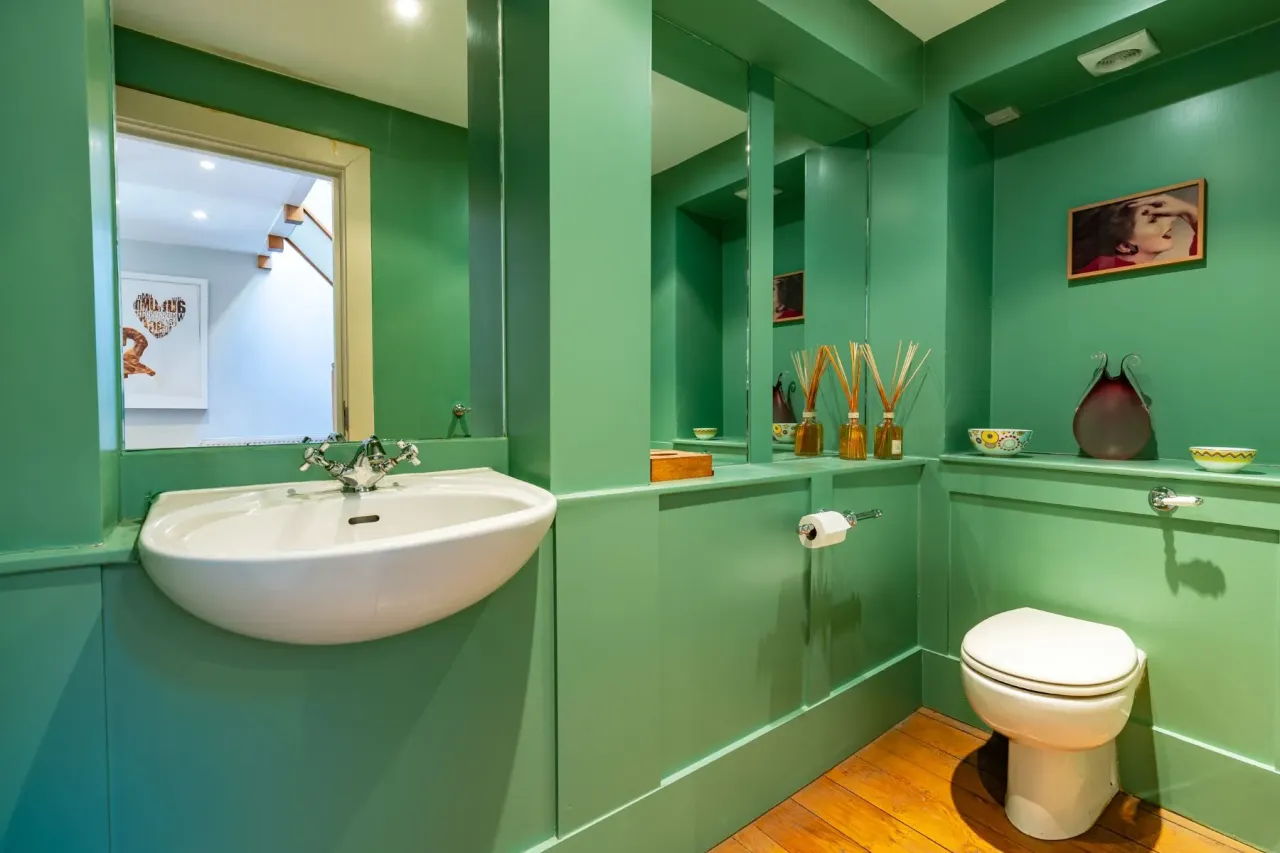 House in London, United Kingdom, 239 m² - picture 16