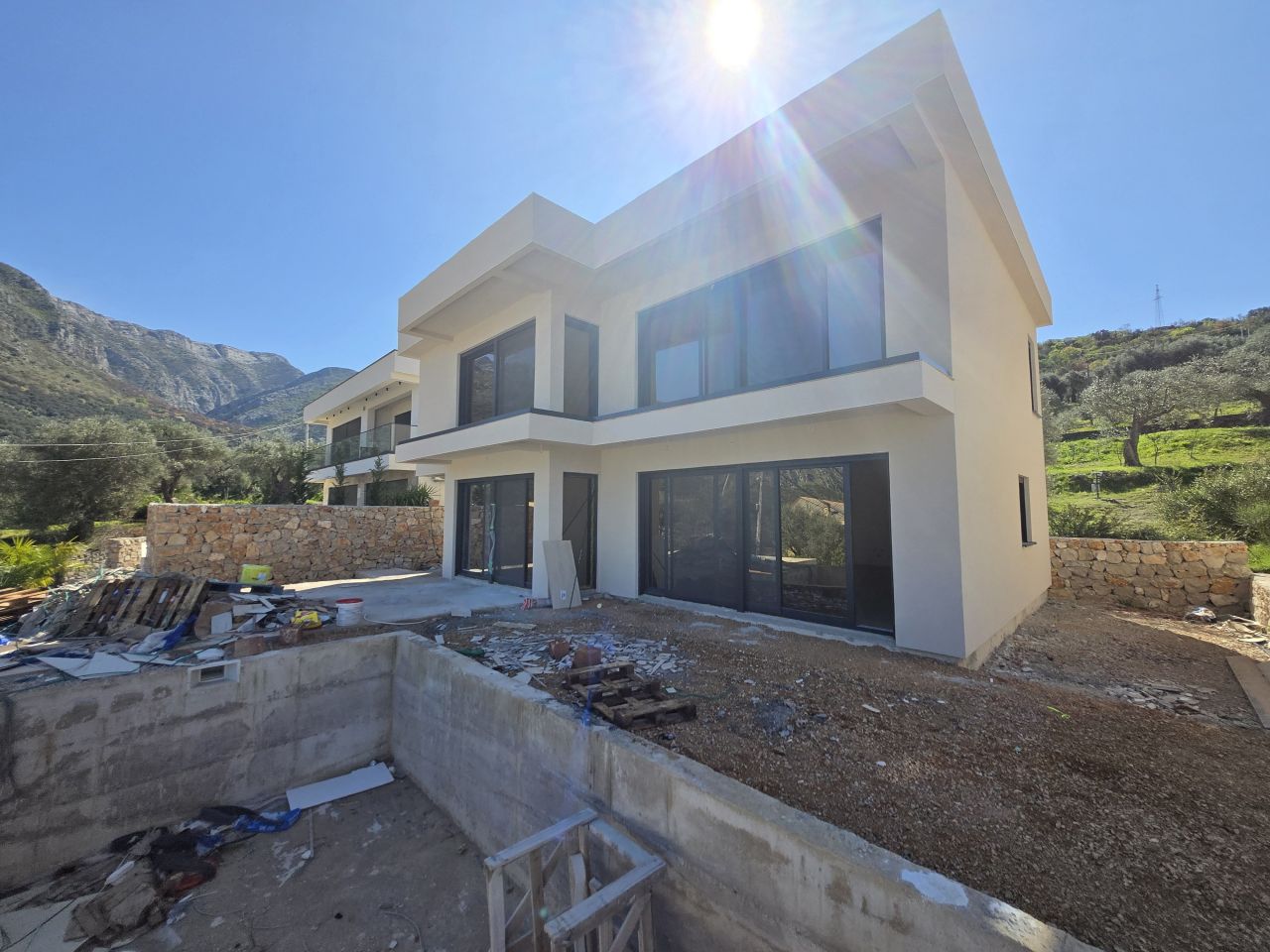 Villa au Bar, Monténégro, 190 m² - image 1