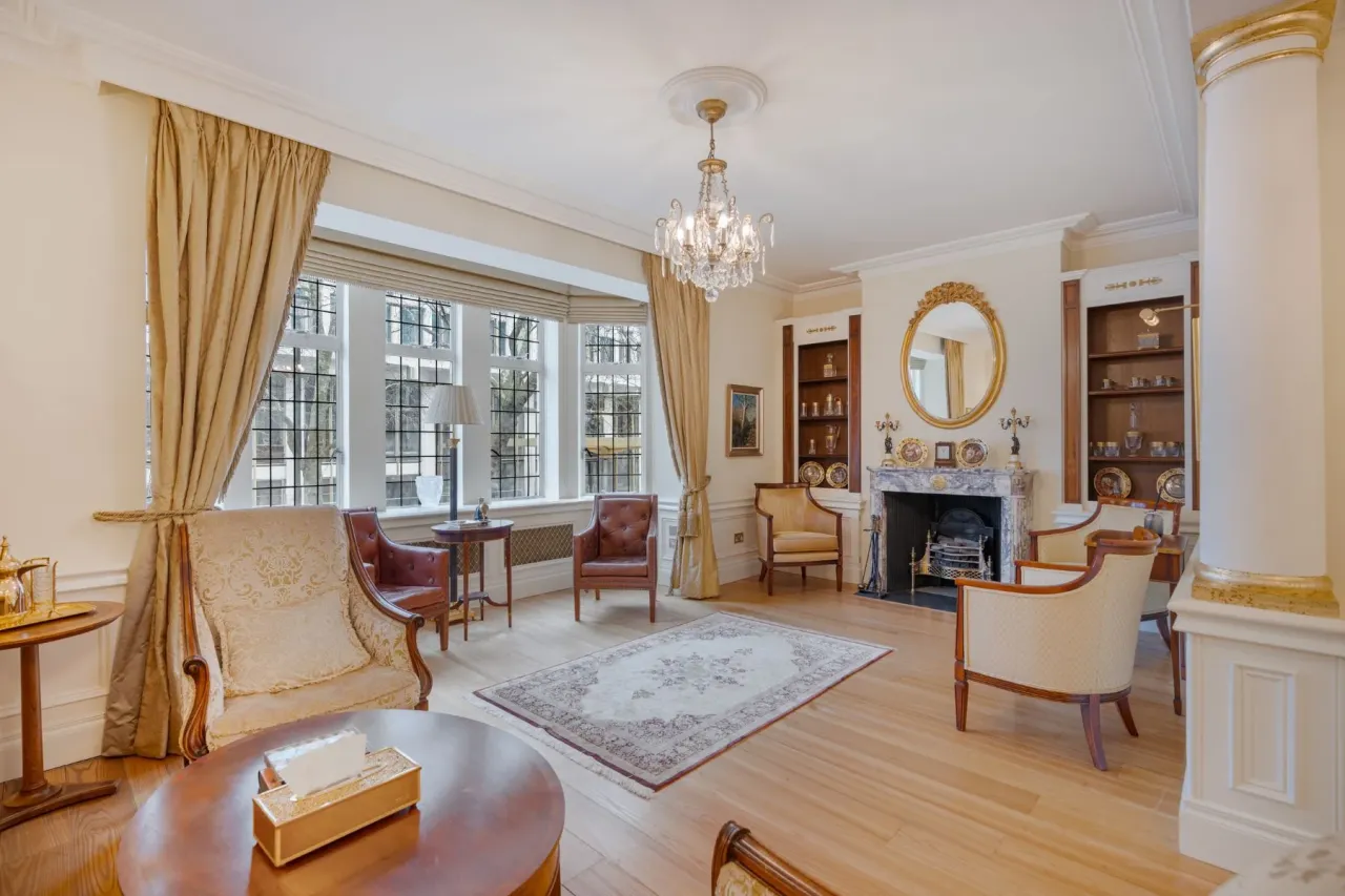 Apartment in London, United Kingdom, 130 m² - picture 3