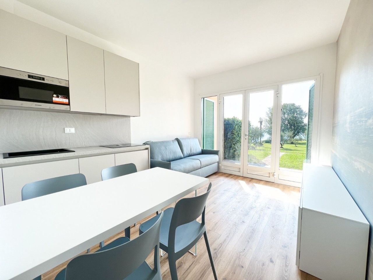 Apartamento por Lago de Garda, Italia, 50 m² - imagen 2