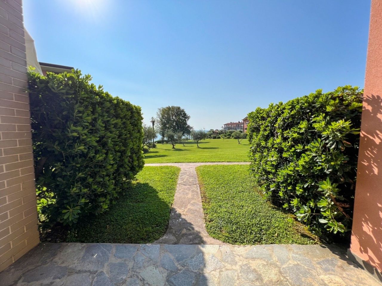 Apartamento por Lago de Garda, Italia, 50 m² - imagen 6