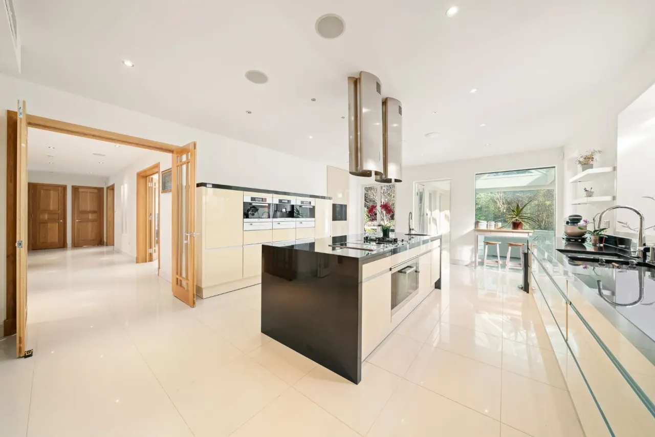 Maison à Londres, Royaume-Uni, 829 m² - image 7