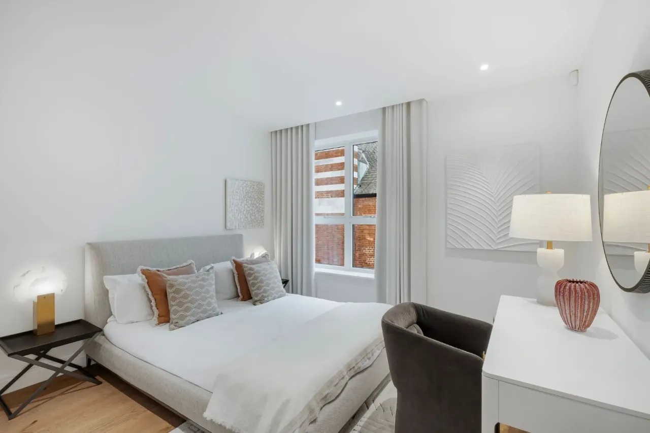 Apartment in London, United Kingdom, 180 m² - picture 10