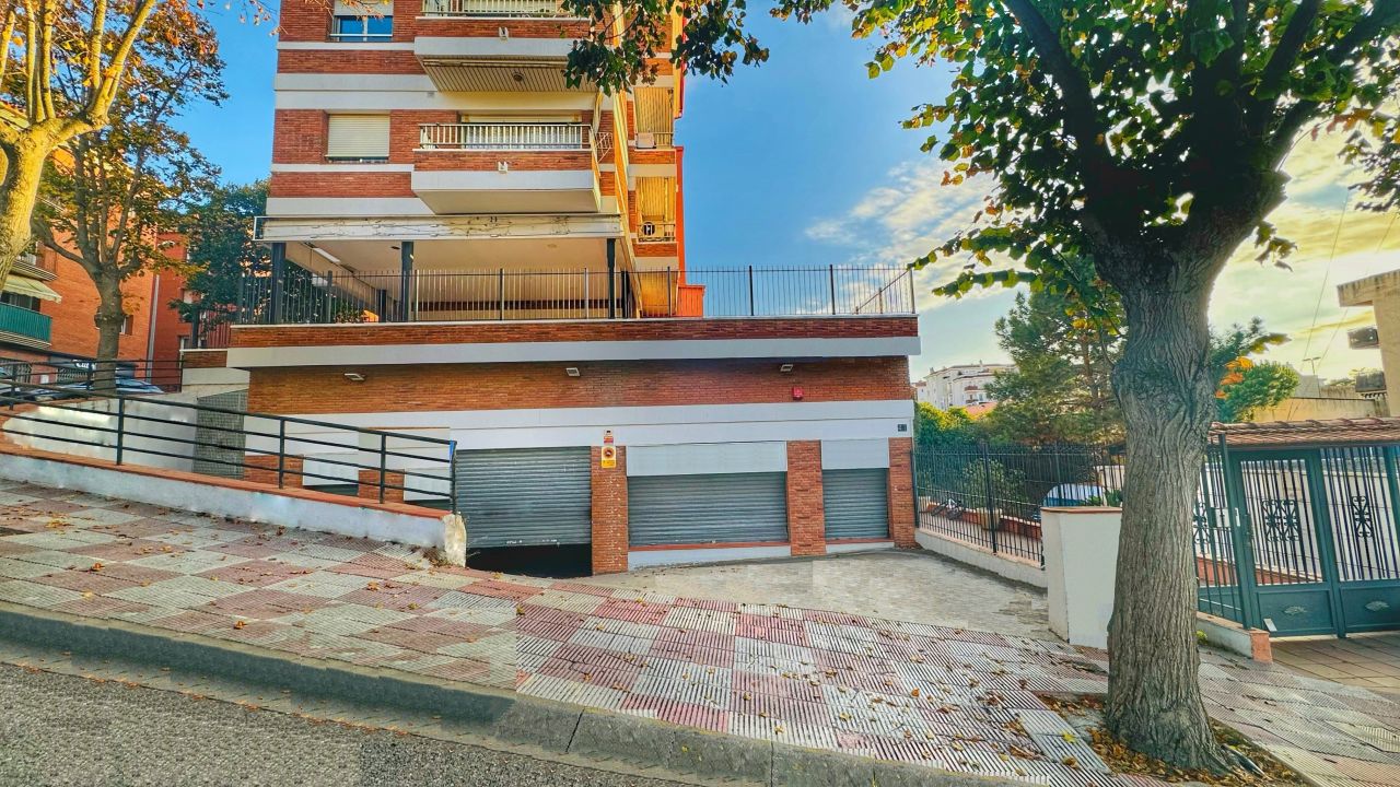 Propiedad comercial en Lloret de Mar, España, 730 m² - imagen 1