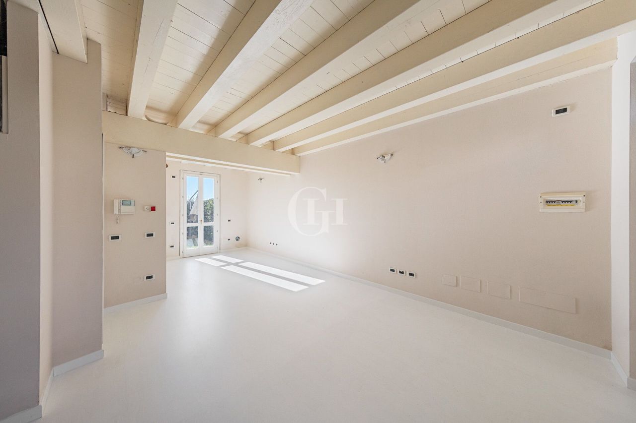 Apartment on Lake Garda, Italy, 95 m² - picture 4