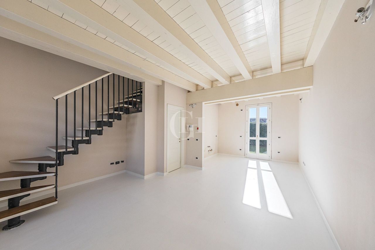 Apartment on Lake Garda, Italy, 95 m² - picture 3