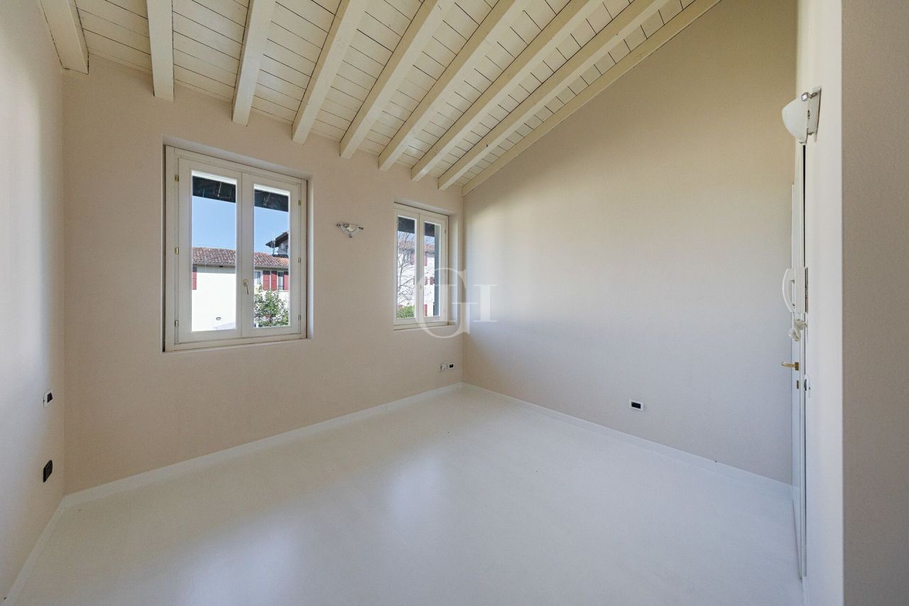 Apartment on Lake Garda, Italy, 95 m² - picture 11