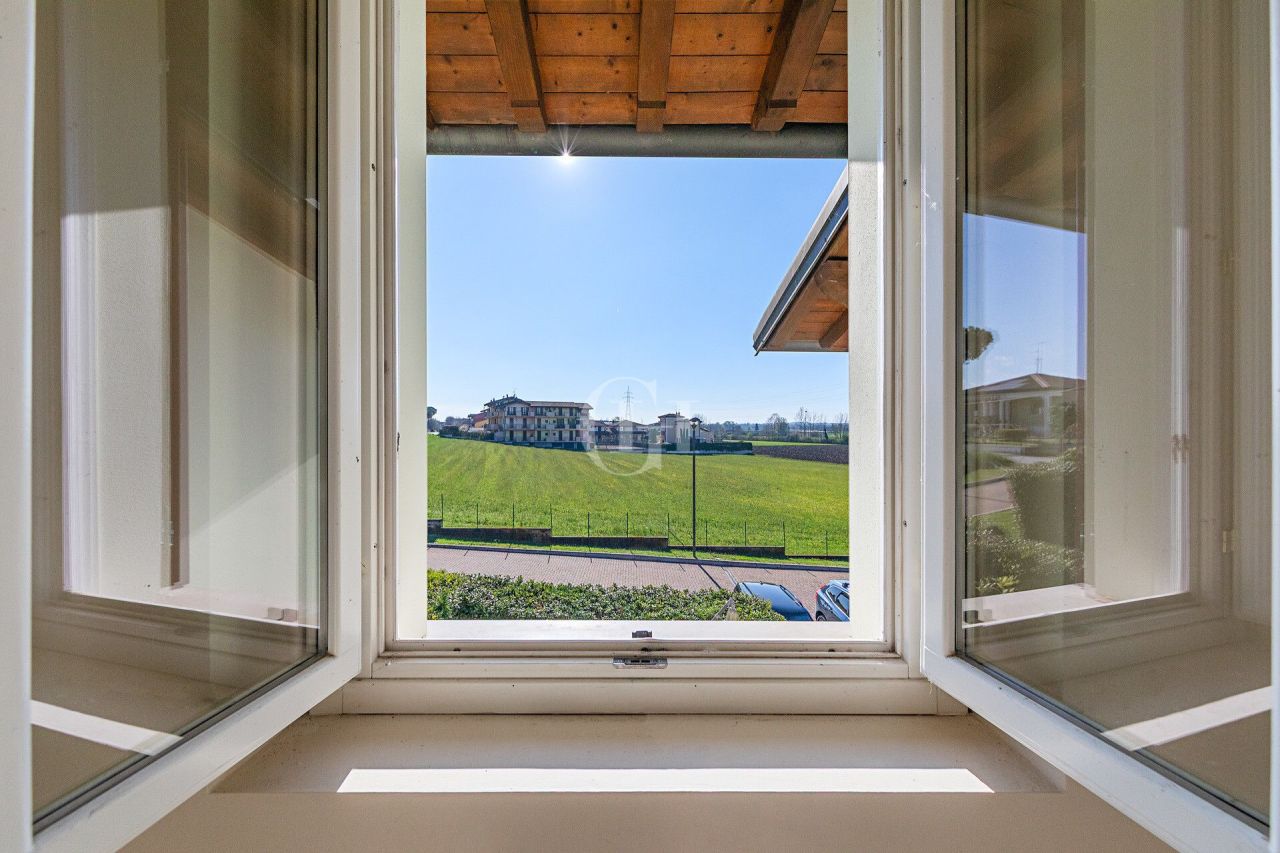 Apartment on Lake Garda, Italy, 95 m² - picture 9