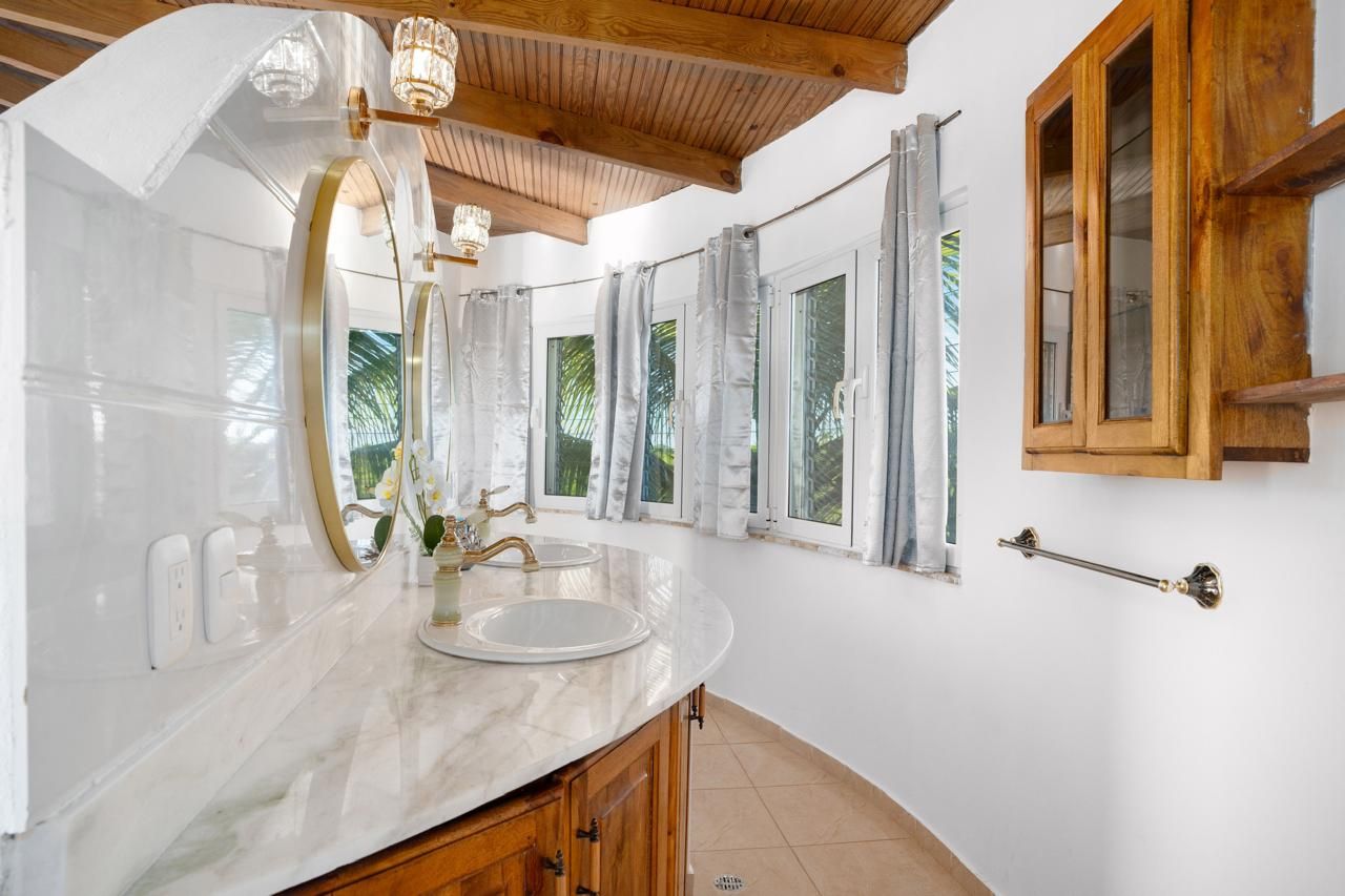 Villa en Gaspar Hernández, República Dominicana, 359 m² - imagen 5