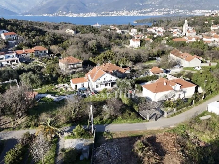 Grundstück in Radovici, Montenegro, 1 760 m² - Foto 1