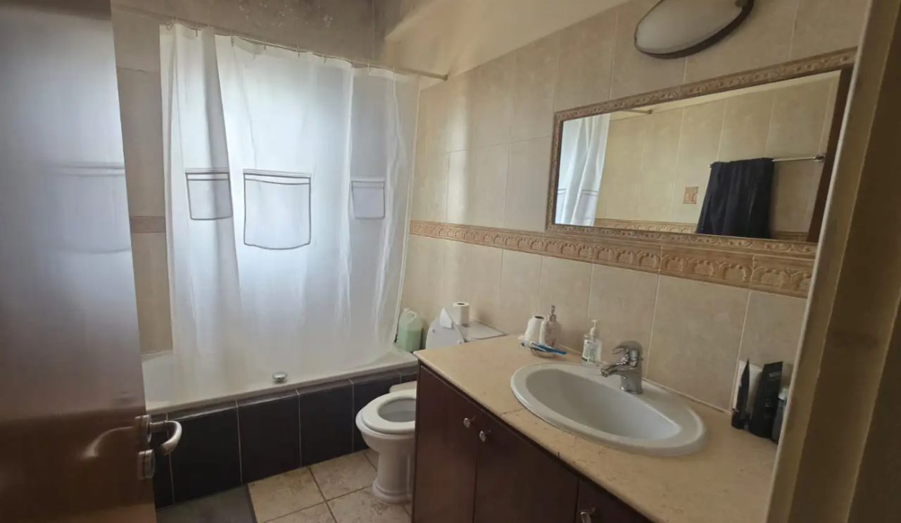 Maison à Kato Polemidia, Chypre, 247 m² - image 8