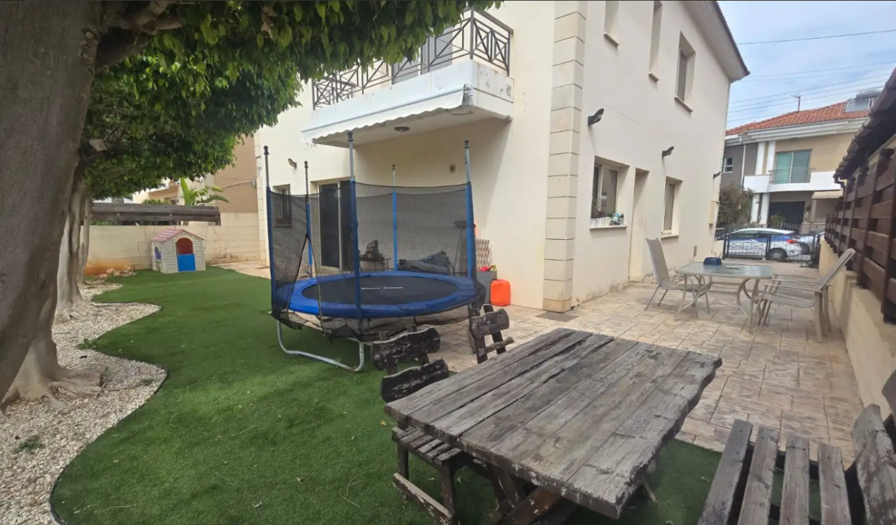 Maison à Kato Polemidia, Chypre, 247 m² - image 10