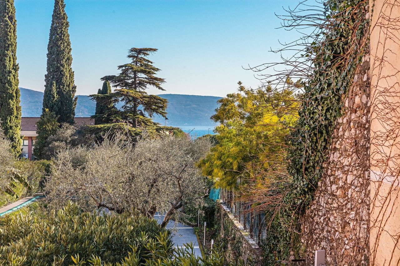 Appartamenti sul Lago di Garda, Italia, 133 m² - foto 13