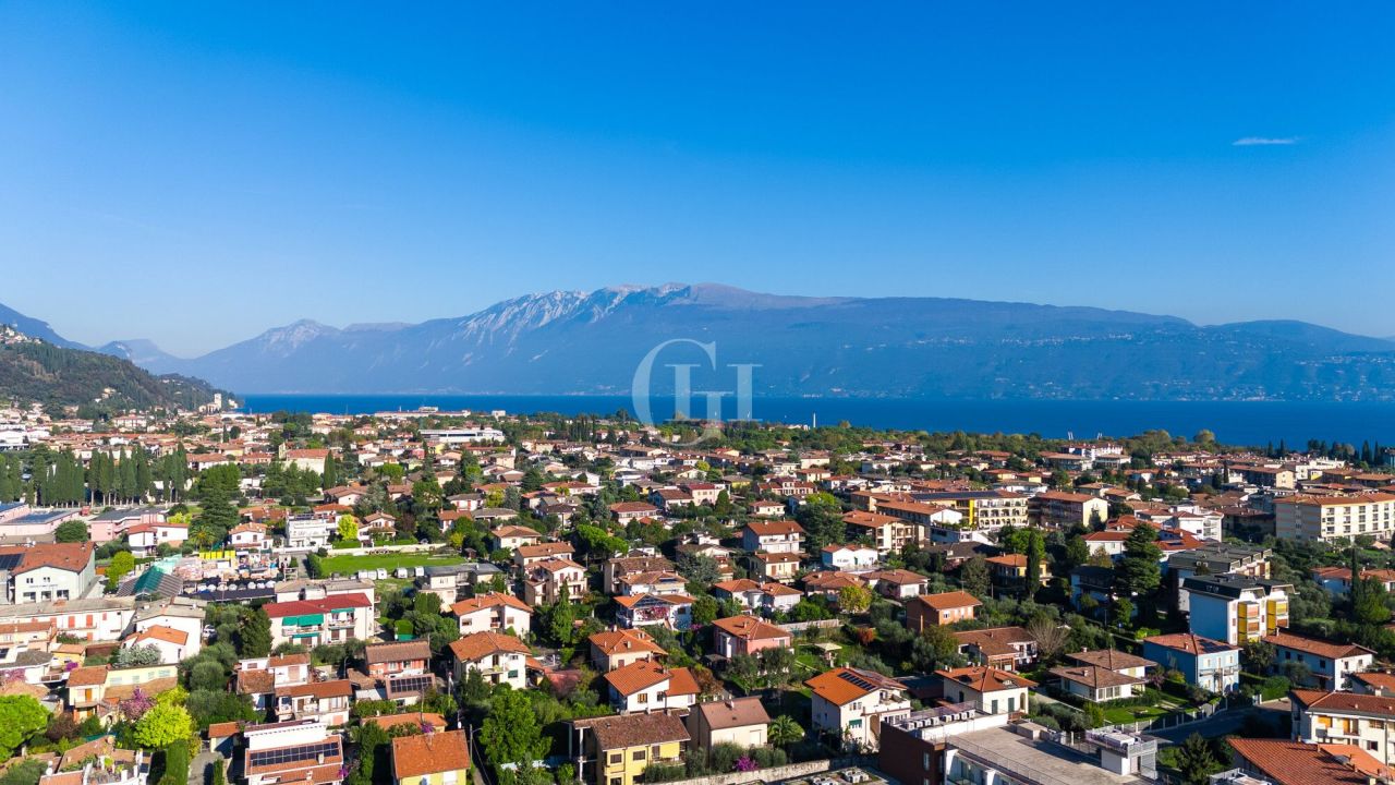 Villa on Lake Garda, Italy, 165 m² - picture 6