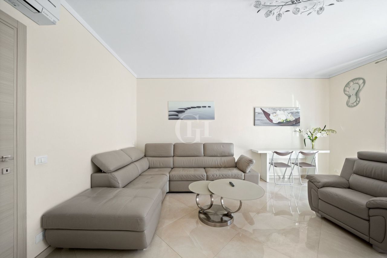 Villa par le Lac de Garde, Italie, 160 m² - image 2