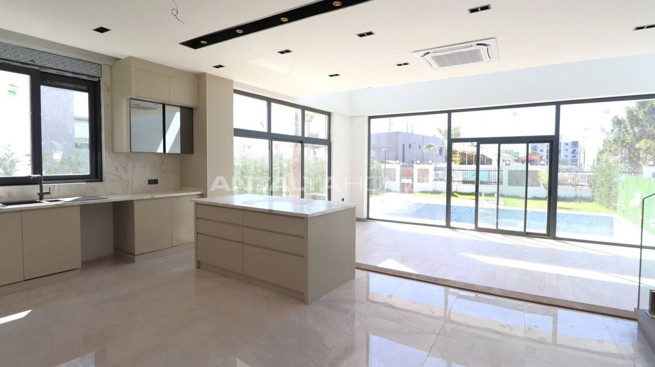 Villa a Antalya, Turchia, 350 m² - foto 10