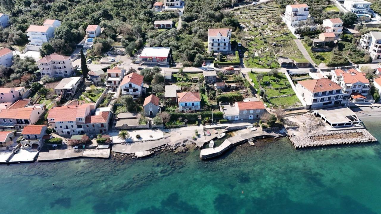 Land in Krasici, Montenegro, 970 m² - picture 1