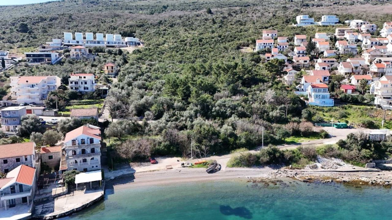 Land in Krasici, Montenegro, 22 000 m² - picture 4