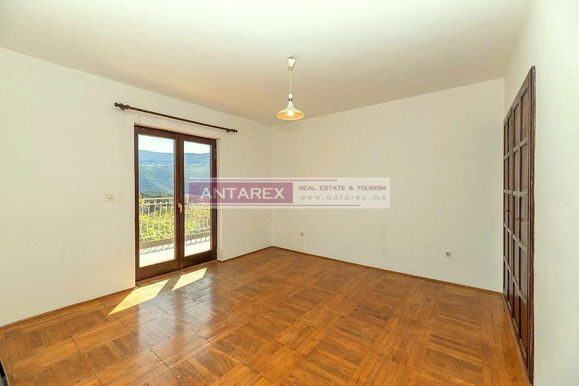 Villa in Herceg-Novi, Montenegro, 216 m² - picture 7