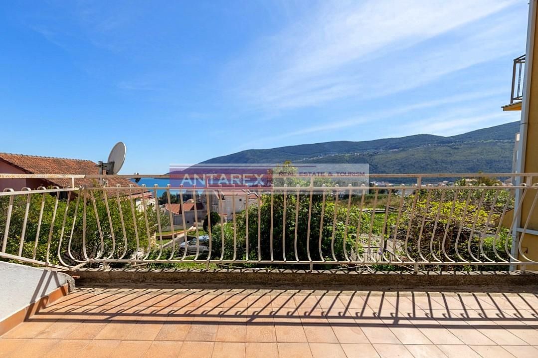 Villa in Herceg-Novi, Montenegro, 216 m² - picture 10