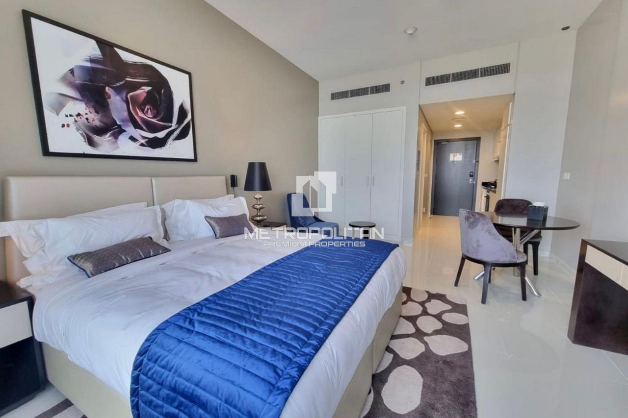 Apartment in Dubai, UAE, 117 m² - picture 1