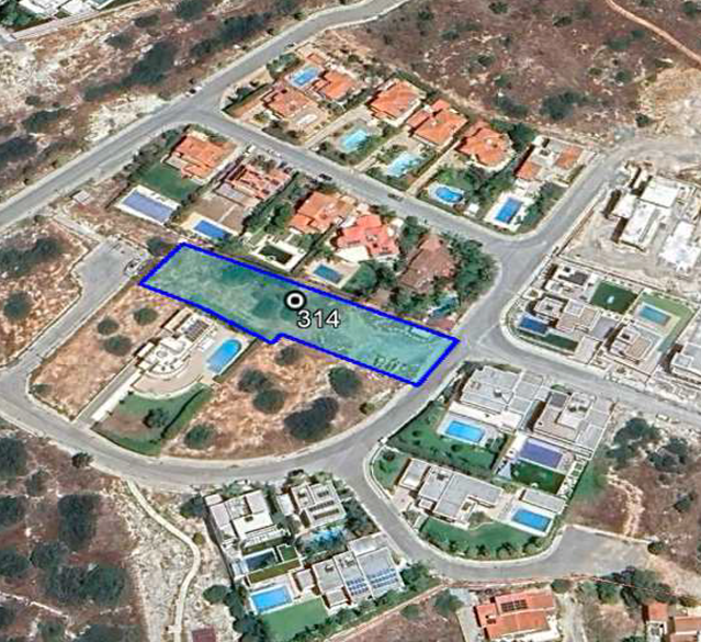 Terreno en Mouttagiaka, Chipre, 2 043 m² - imagen 1