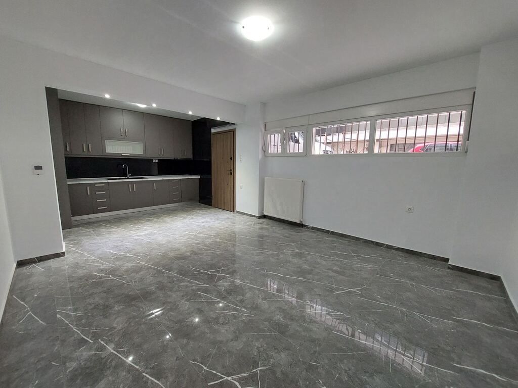 Flat in Thessaloniki, Greece, 89 m² - picture 1