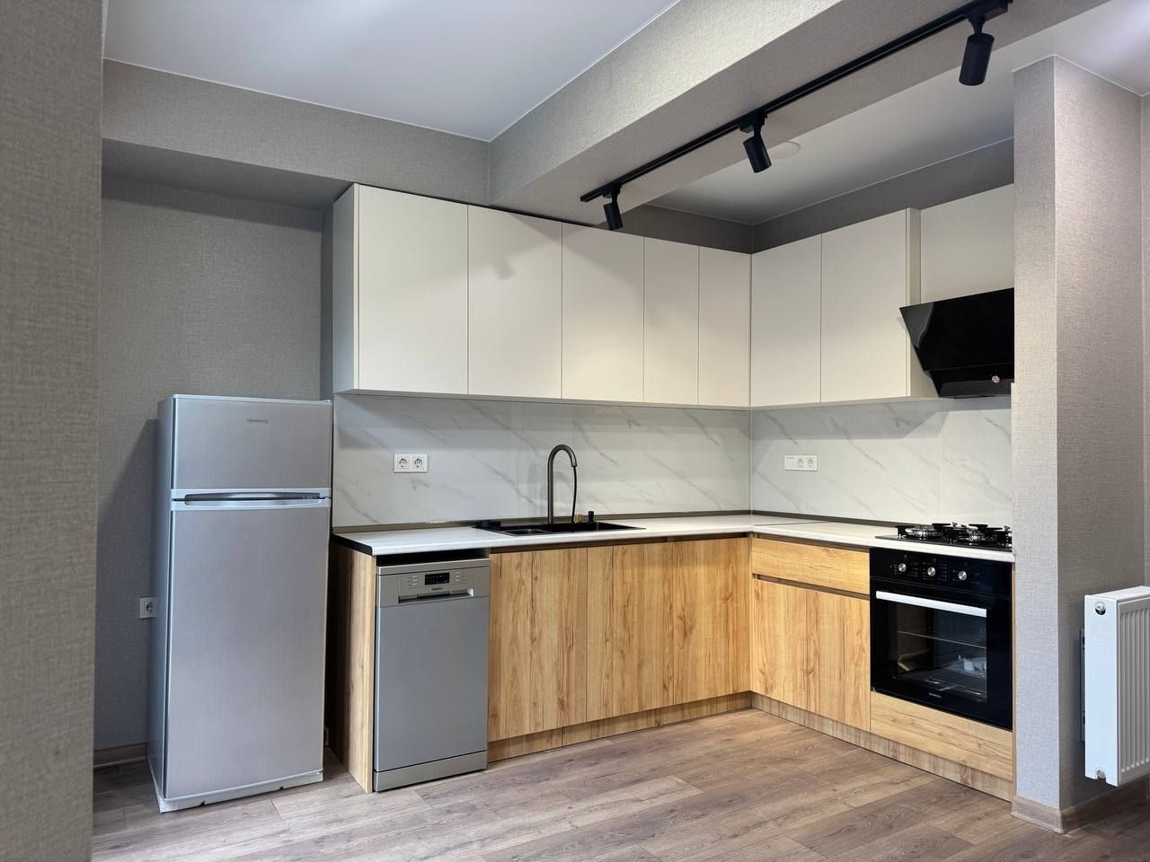 Wohnung in Tiflis, Georgien, 58 m² - Foto 1