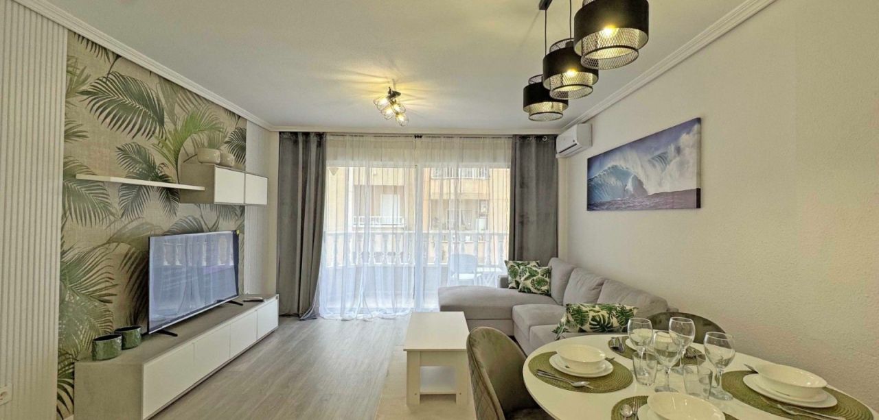 Apartment in Torrevieja, Spain, 75 m² - picture 1