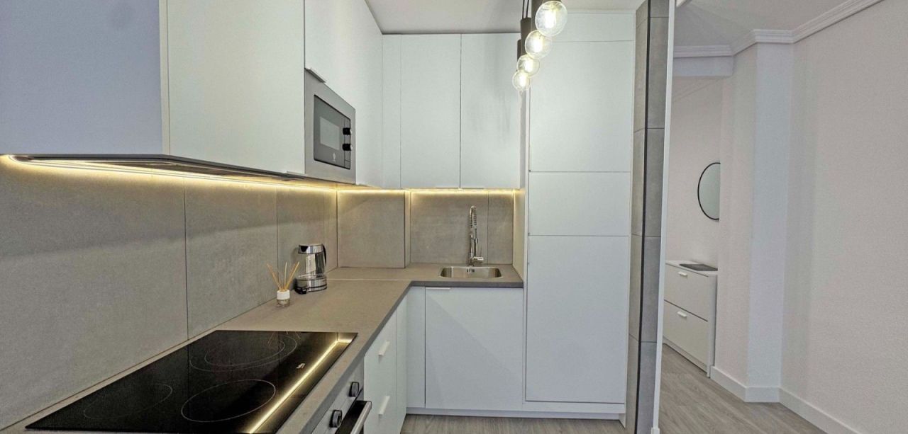 Apartment in Torrevieja, Spain, 75 m² - picture 4