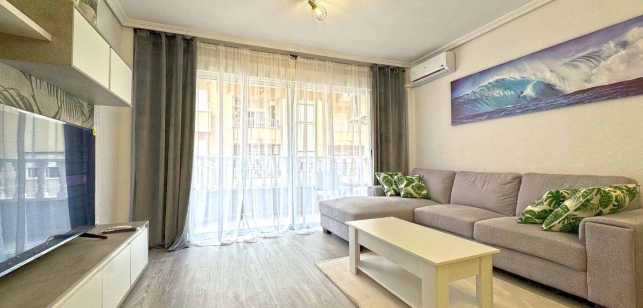 Apartment in Torrevieja, Spain, 75 m² - picture 8