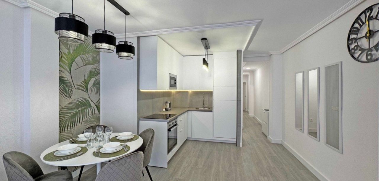 Apartment in Torrevieja, Spain, 75 m² - picture 9