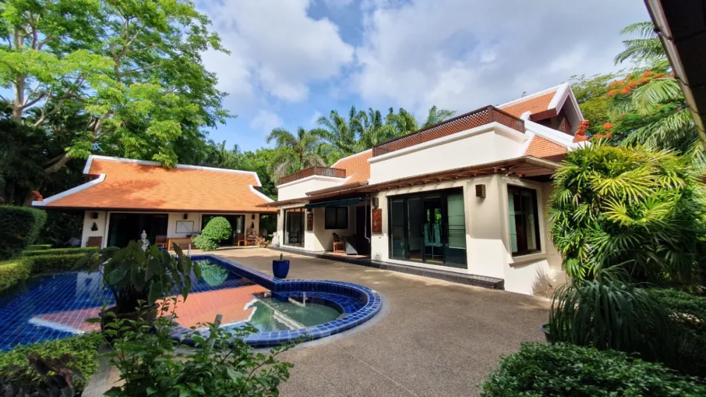 Haus in Phuket, Thailand, 536 m² - Foto 1