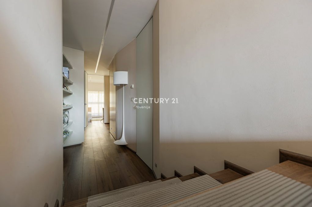 Flat in Ljubljana, Slovenia, 184.4 m² - picture 14