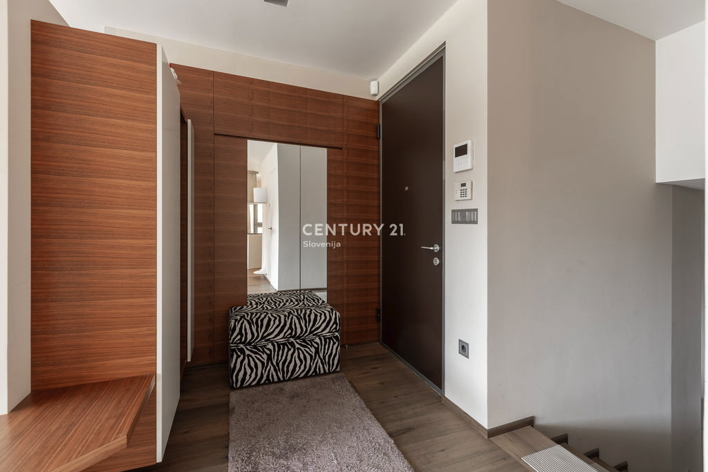 Flat in Ljubljana, Slovenia, 184.4 m² - picture 4