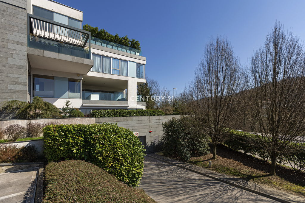 Flat in Ljubljana, Slovenia, 184.4 m² - picture 1